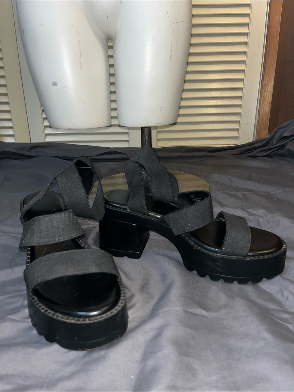Madden Girl Black Chunky Platform Strappy Sandals